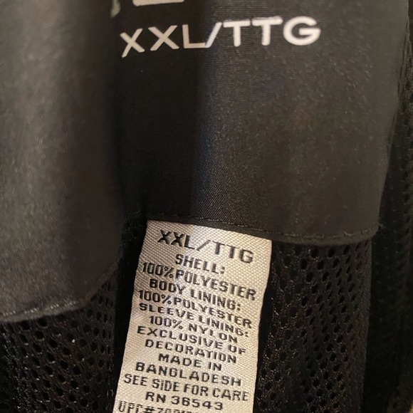 Izod Men’s Windshirt, black, XXL, good used condition. - Picture 3 of 3